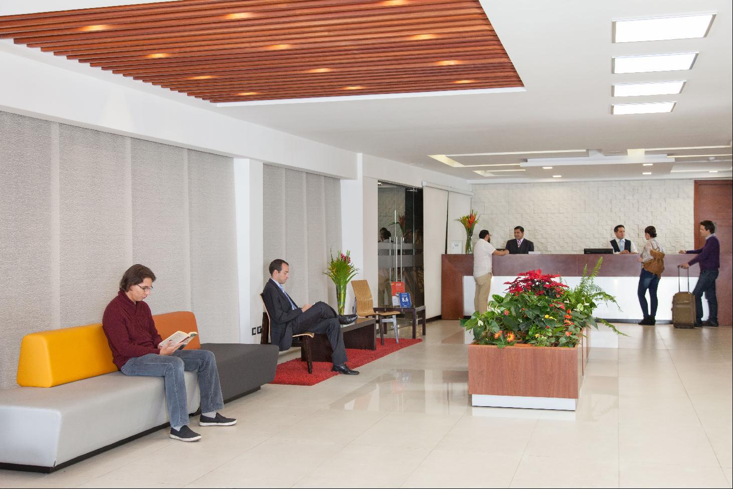 Hotel Finlandia Quito Exterior photo